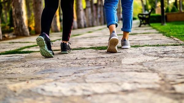 نتایج یک تحقیق: 8 هزار قدم پیاده روی آنهم یک یا دوبار در هفته، خطر مرگ را کاهش می دهد