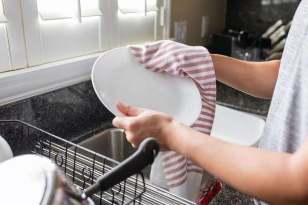 ترفند هایی برای شستشوی ظروف سرامیکی